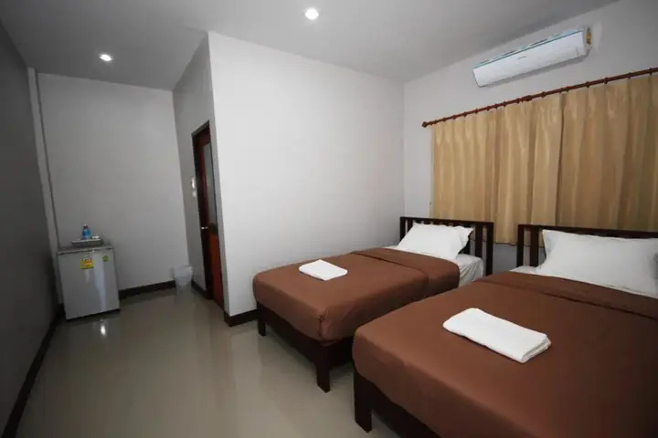 Накхонсаван: Rai Lam Poo Farm and Camping Resort