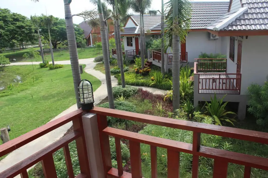 Накхонсаван: Rai Lam Poo Farm and Camping Resort