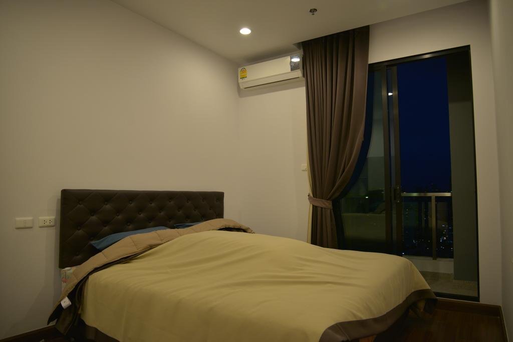 Бангкок: Supalai Asoke Residence