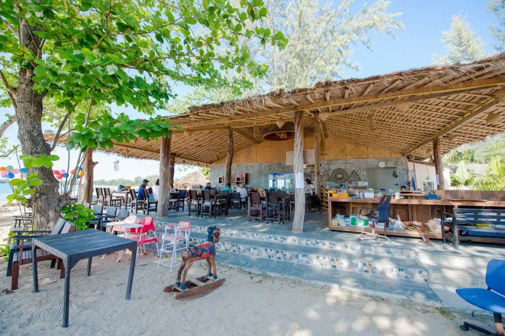 Ланта: Banana Beach Resort