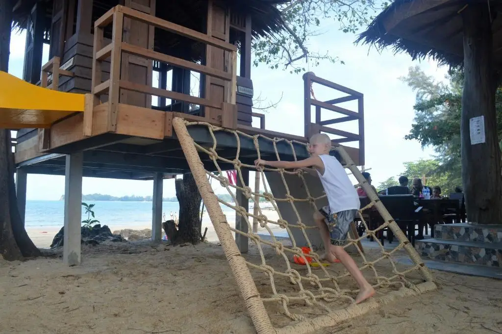 Ланта: Banana Beach Resort