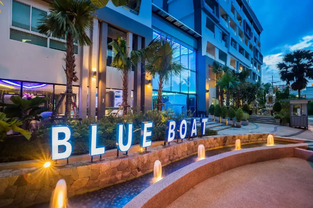 Blue Boat Hotel JC — фото 1