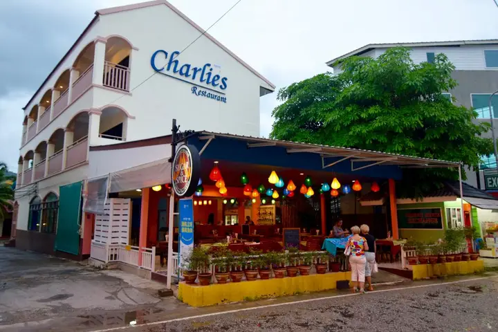 Муанг: Гостевой дом Sugar Inn Phuket