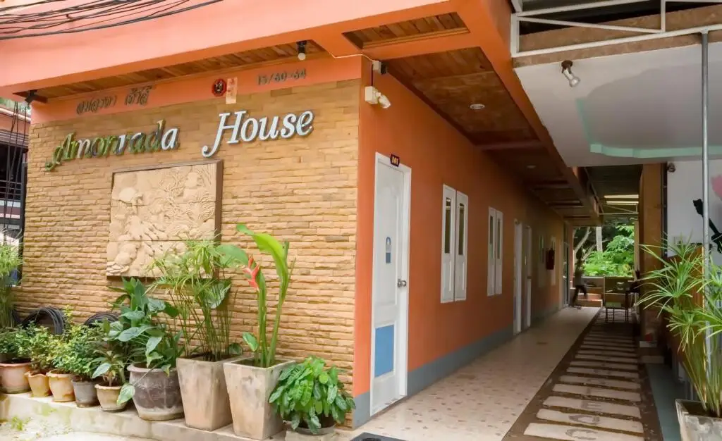 Остров Тау: Amonrada House