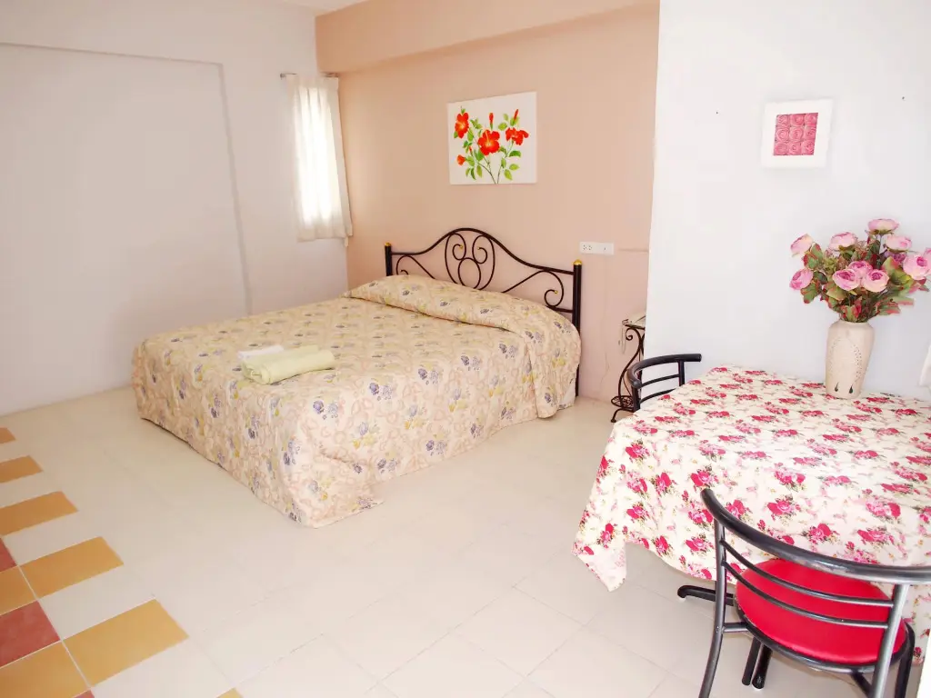 Бангкок: Thanapa Mansion - Hostel
