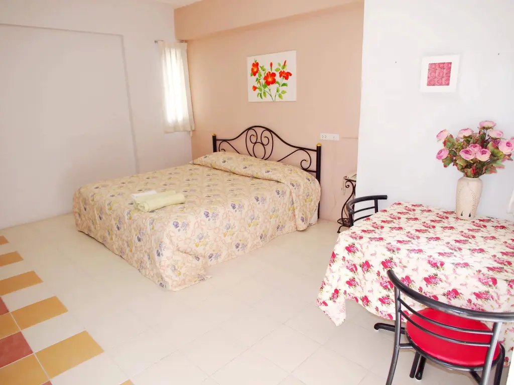 Бангкок: Thanapa Mansion - Hostel