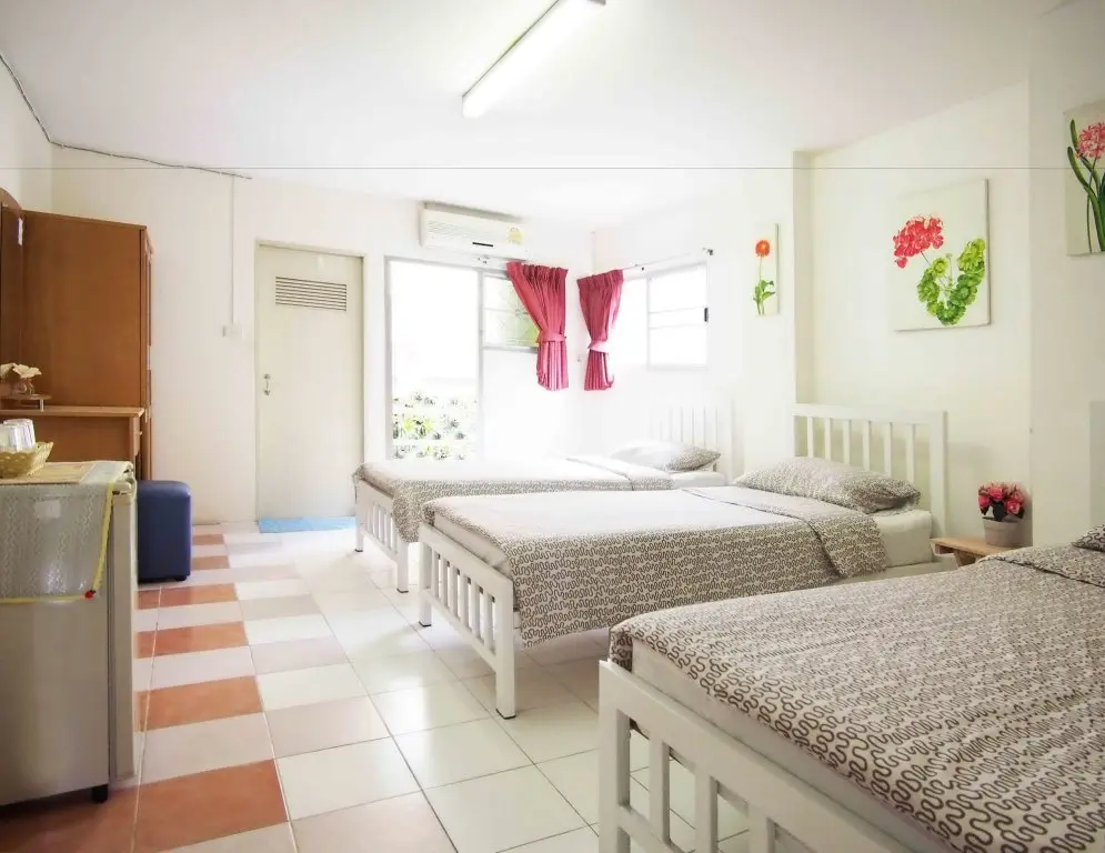 Бангкок: Thanapa Mansion - Hostel