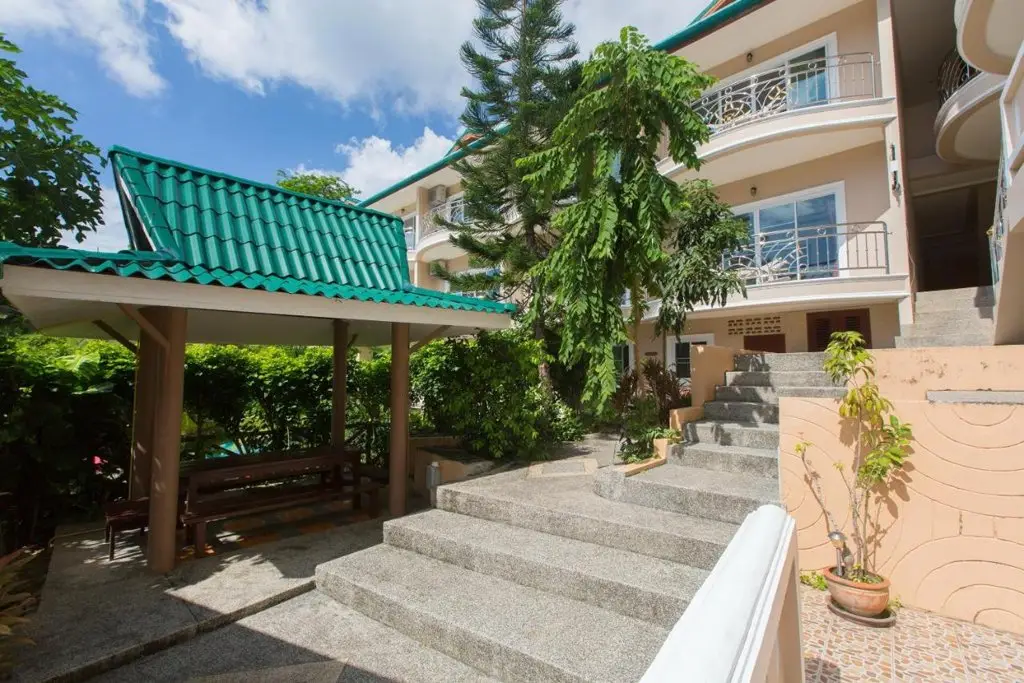 Кату: Patong Rai Rum Yen Resort