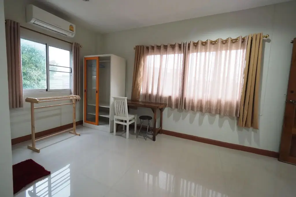 Канчанабури: Sornwaree Apartment