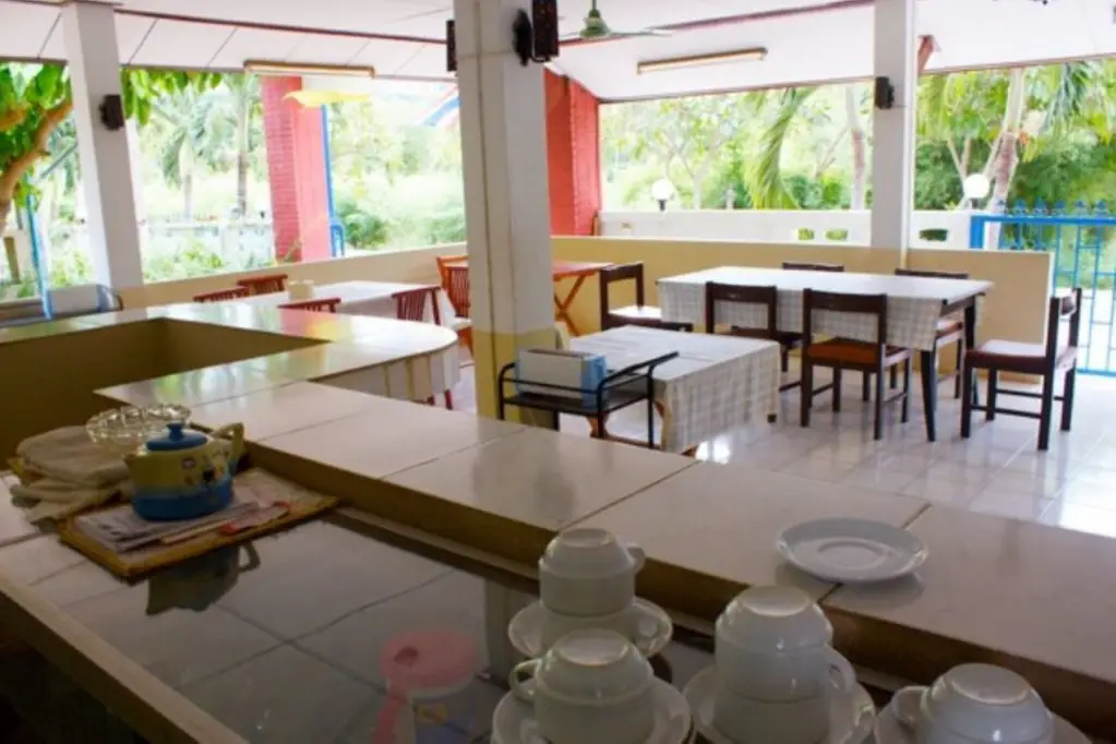 Ко Сичанг: Sichang Shine Khao Resort
