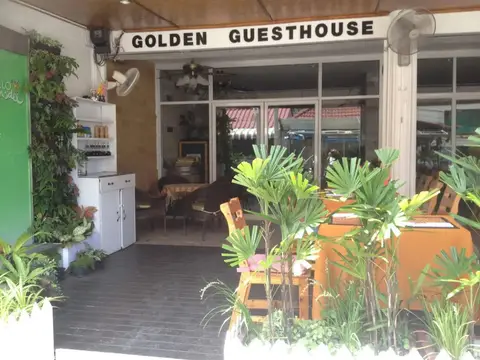 Golden Guesthouse — фото 1