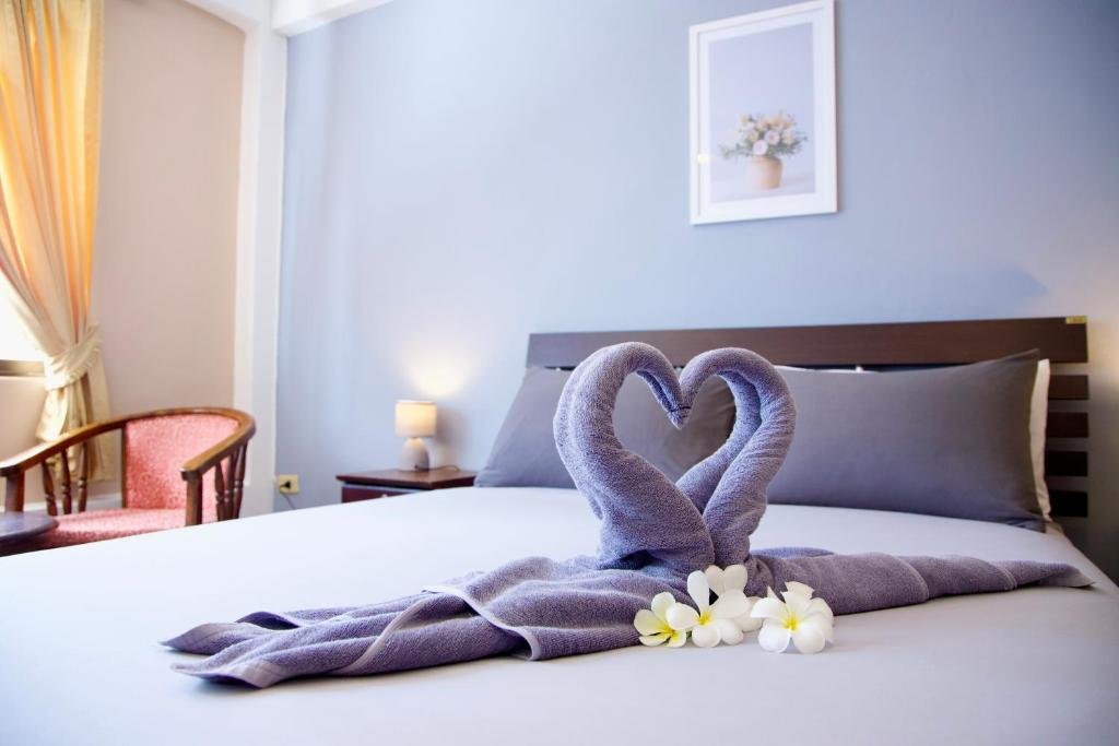 Чаам: Golden Guesthouse