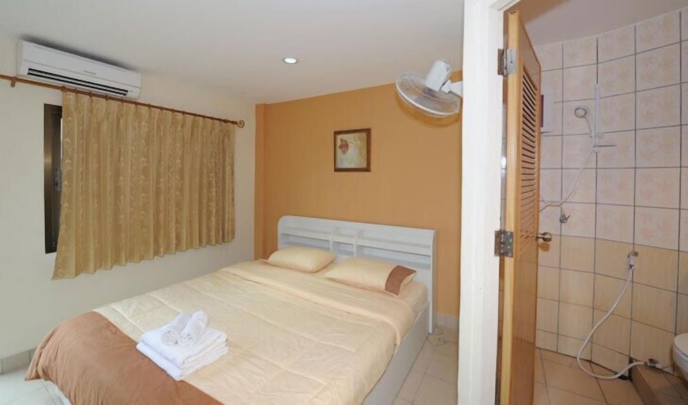 Паттайя: Marina Inn Pattaya