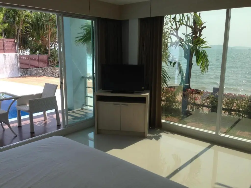 Муанг: Chalong Beach Front Residence