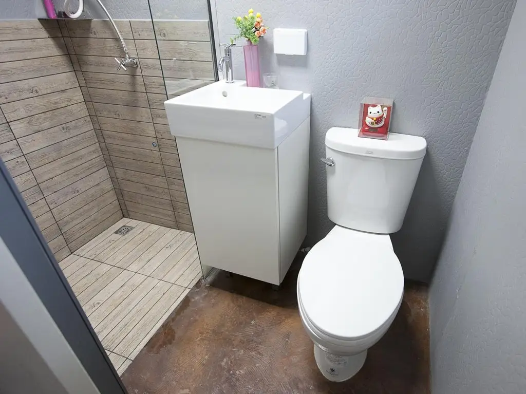Бангкок: WH Hostel