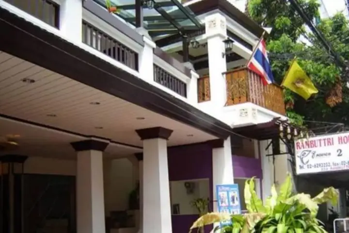 Бангкок: Rambuttri House