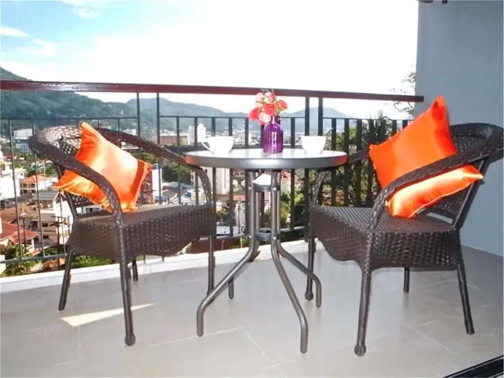 Кату: Bliss Patong 2 bedrooms Apartment