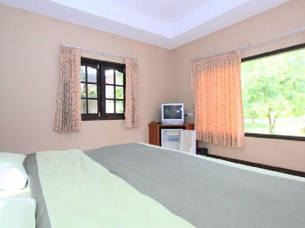 Канчанабури: Island Resort River Kwai by October