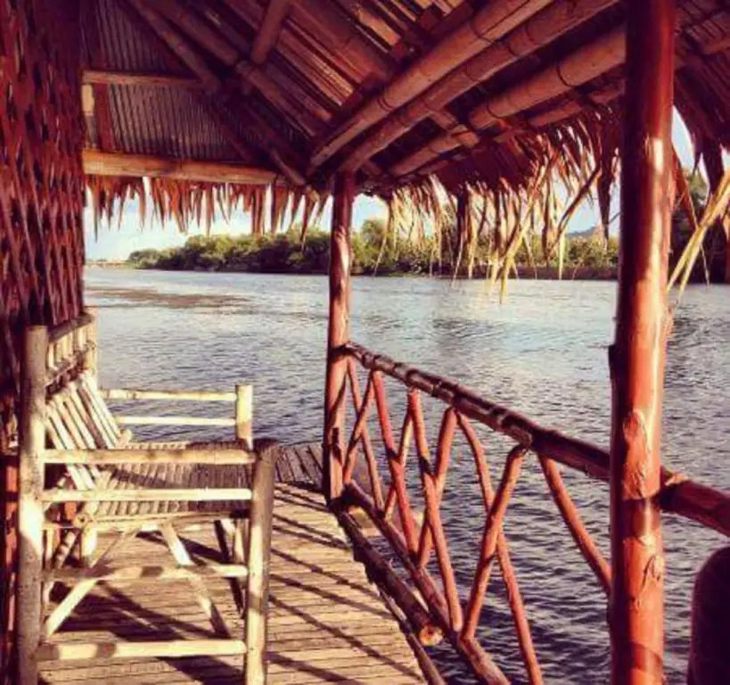 Канчанабури: Bamboo House Kanchanaburi