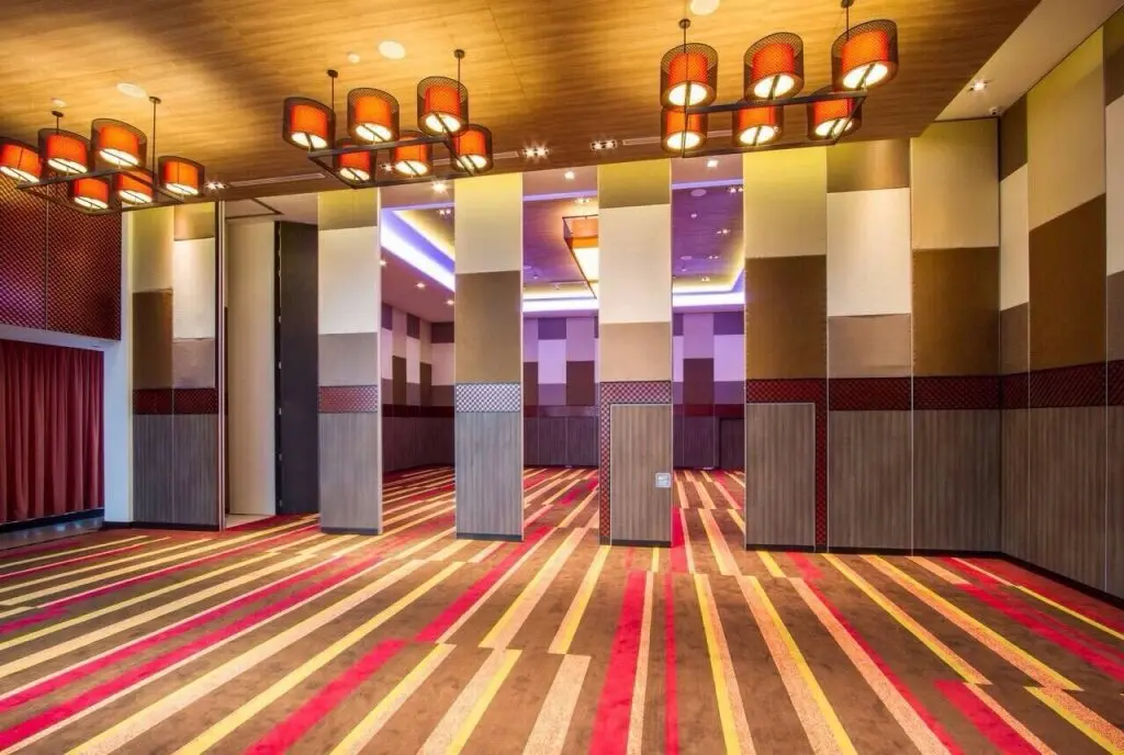 Чумпхэ: The Cheewin Hotel And Convention