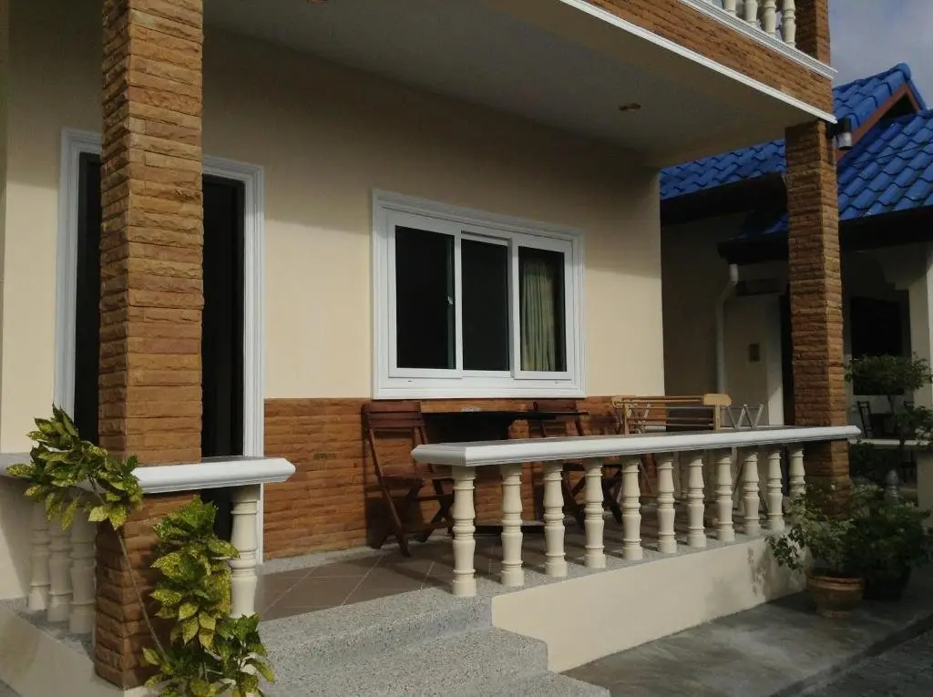 Тхаланг: Wattana Bungalow