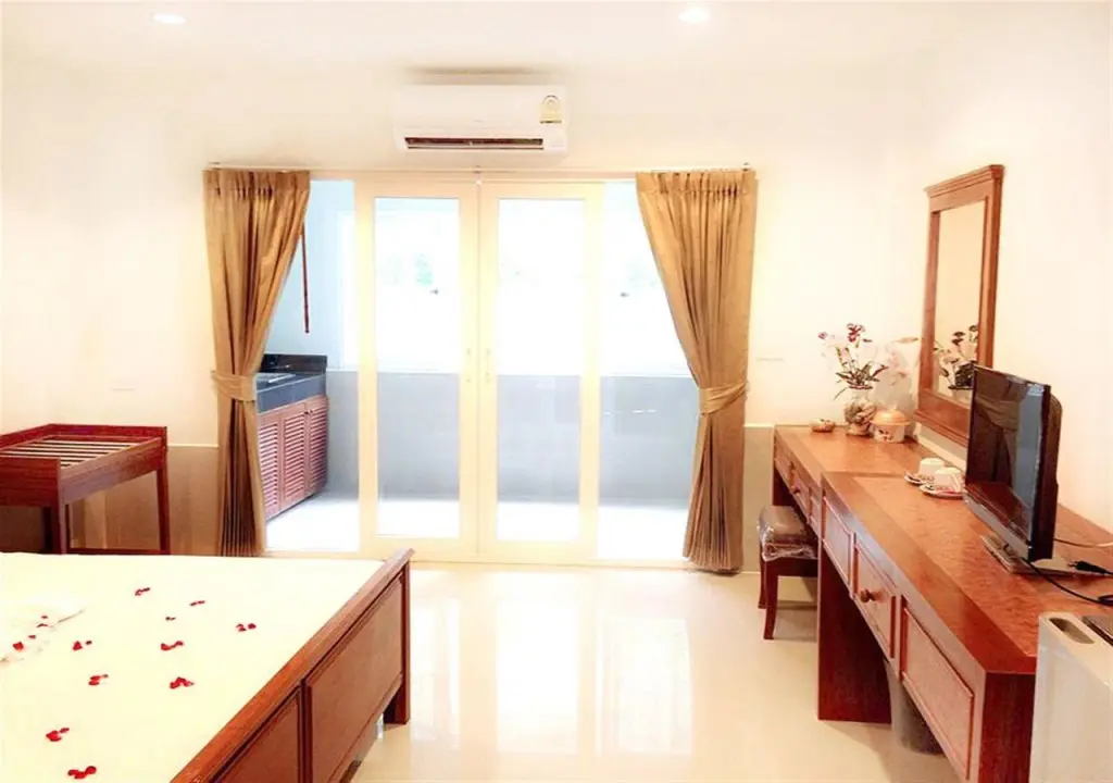 Муанг: Siray House