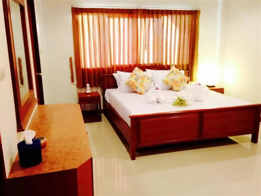 Муанг: Siray House