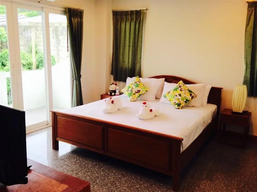 Муанг: Siray House