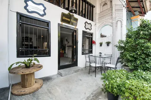 Chino Town Gallery Alley — фото 1