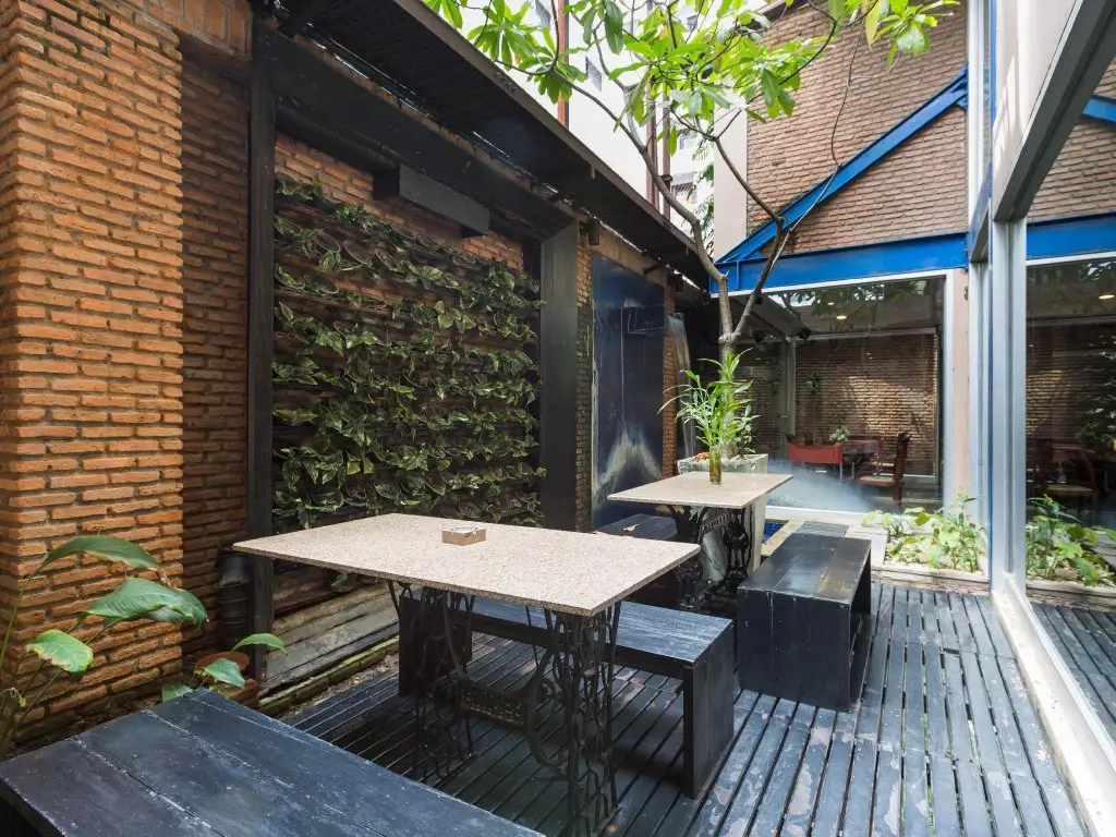 Бангкок: Silom convent garden