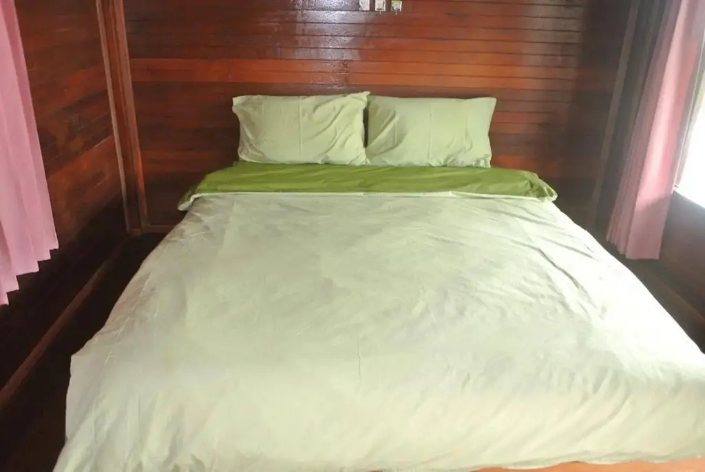 Сураттхани: Ruenthong Resort Surat Thani