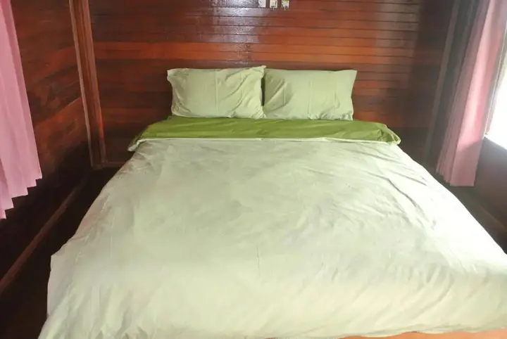 Сураттхани: Ruenthong Resort Surat Thani