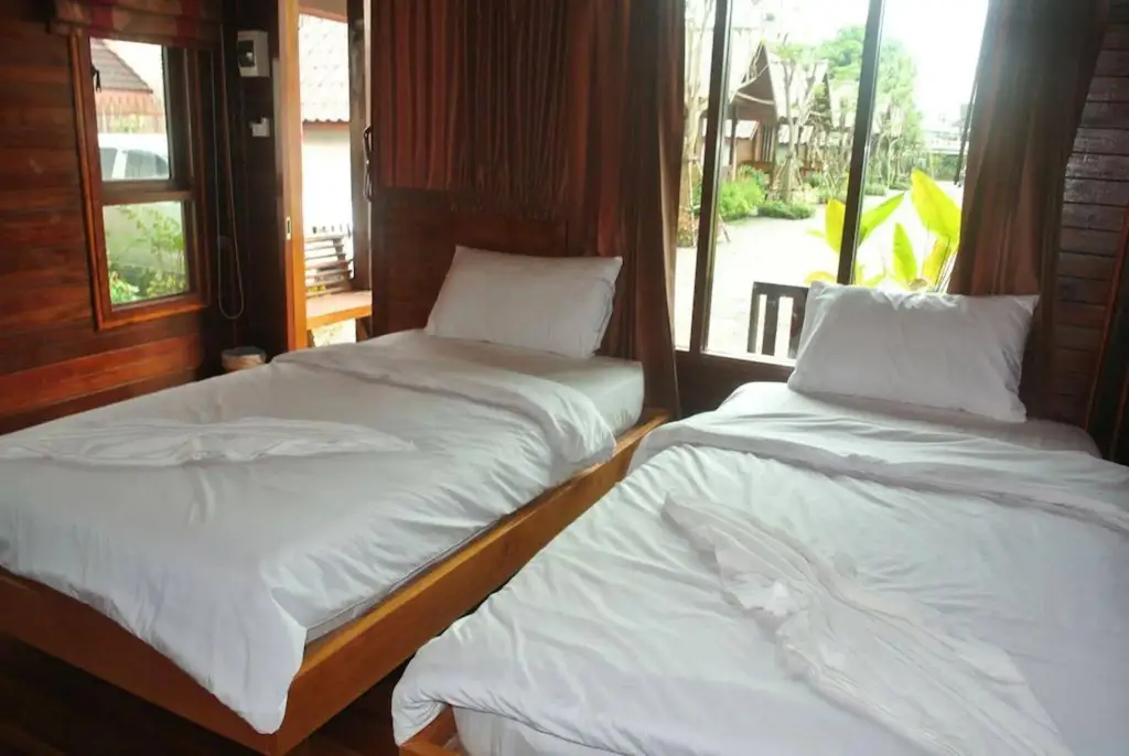Сураттхани: Ruenthong Resort Surat Thani