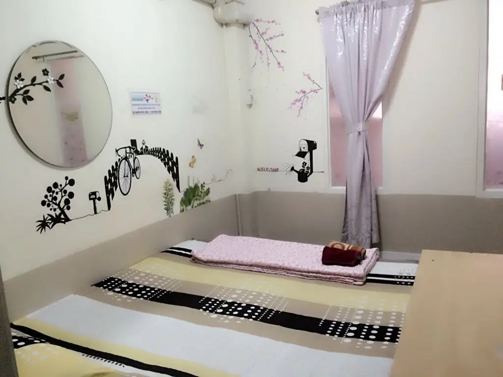 Бангкок: Kamin Bird Hostel