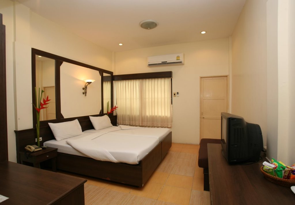 Бангкок: The Rajata Hotel