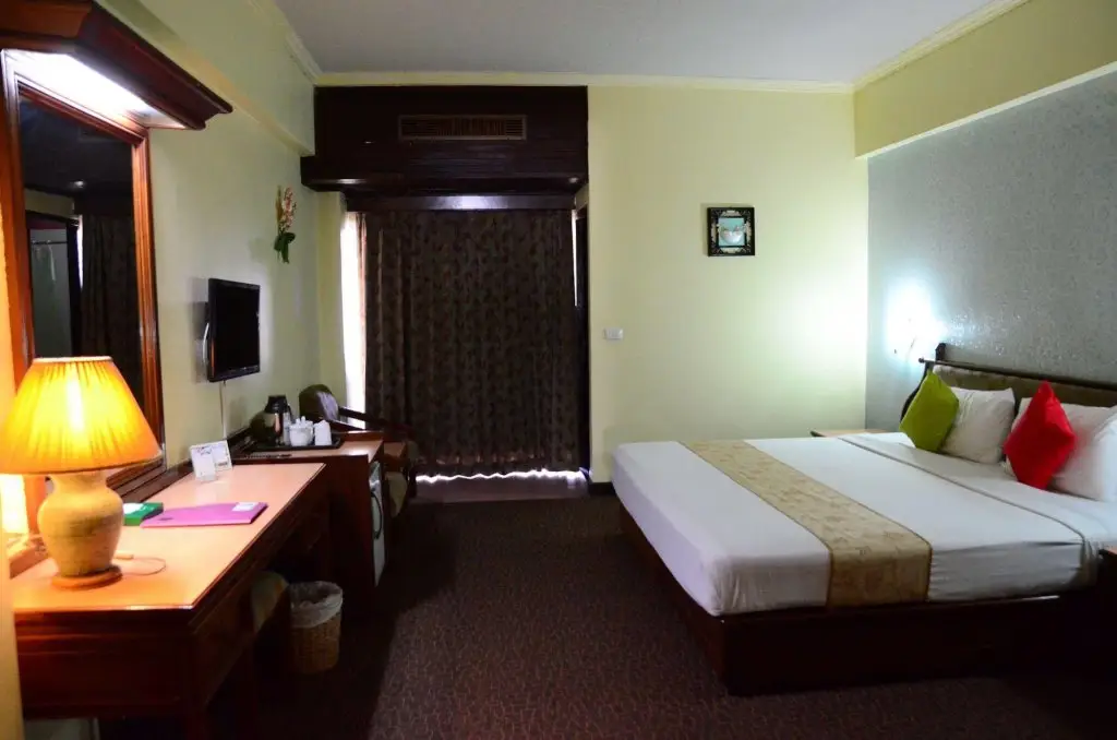 Бангкок: Ratchada City Hotel