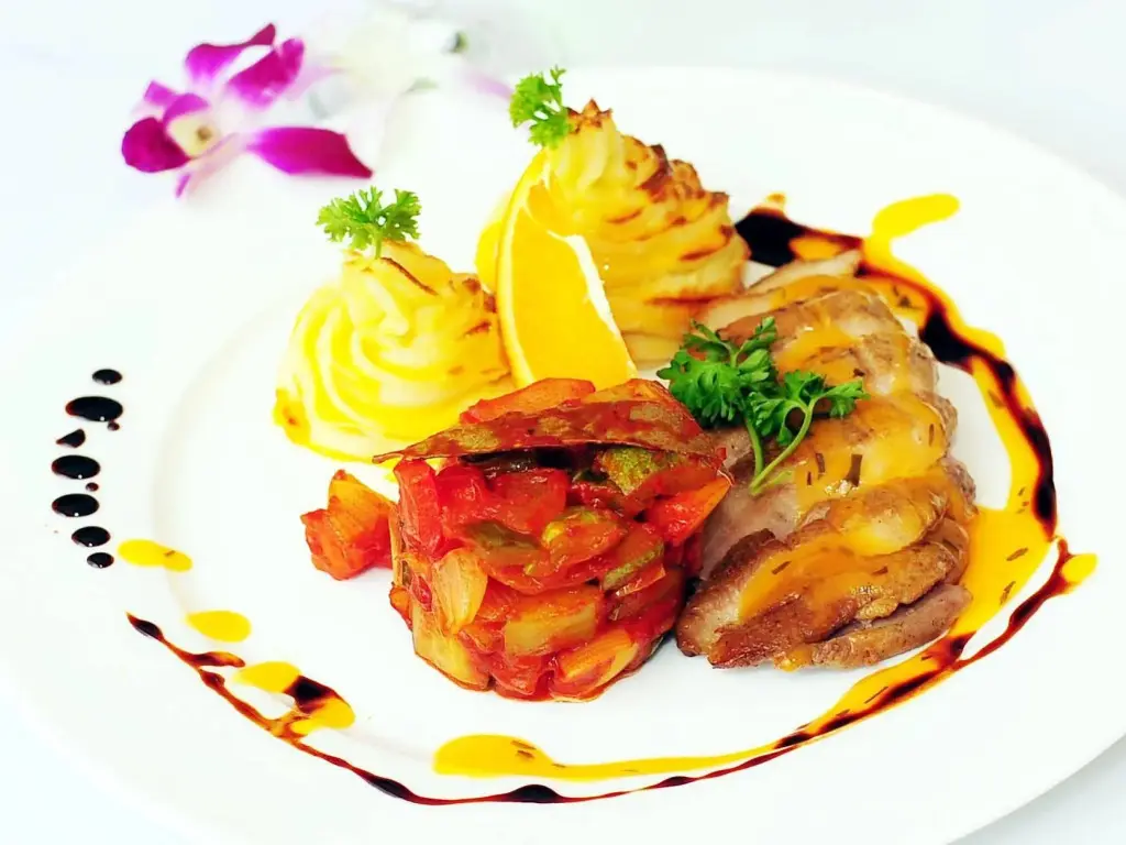 Араньяпратхет: Indochina Hotel