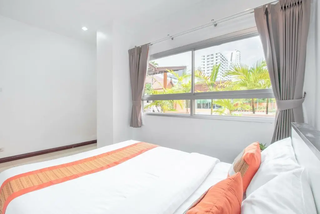 Бангкок: Teja Lakeview Apartments