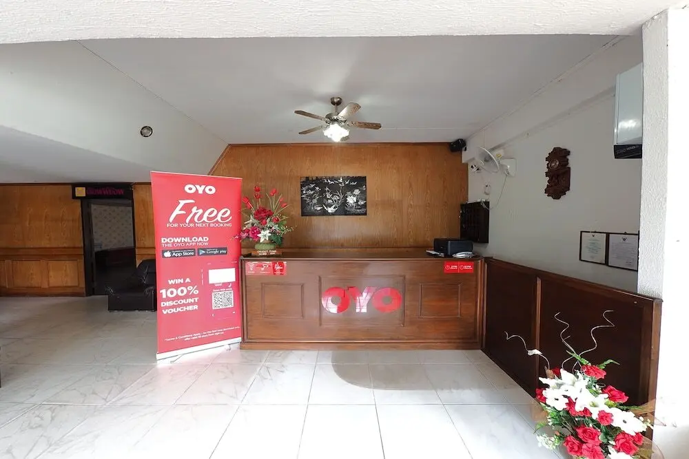 Самуи: Dumrong Town Hotel