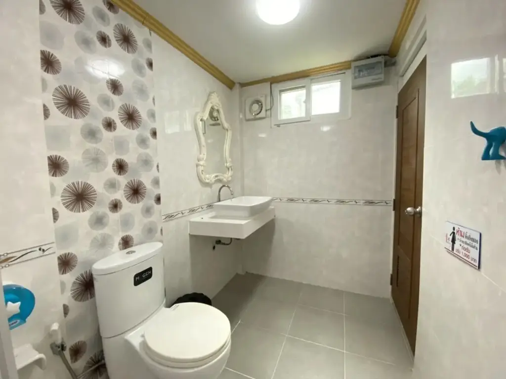 Сай Йок: Riverside Hill Resort & Restaurant