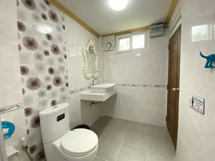 Сай Йок: Riverside Hill Resort & Restaurant