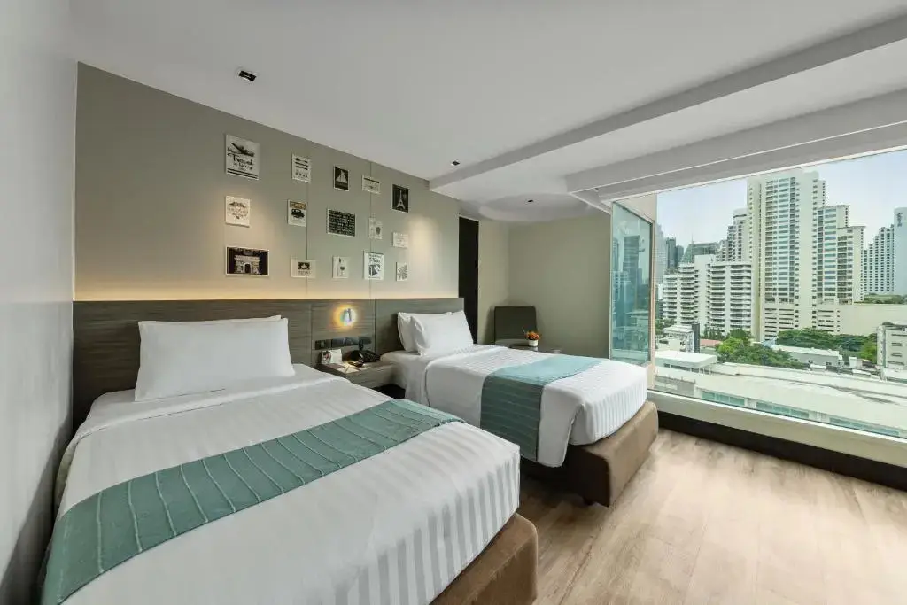 Бангкок: Отель Golden Tulip Mandison Suites