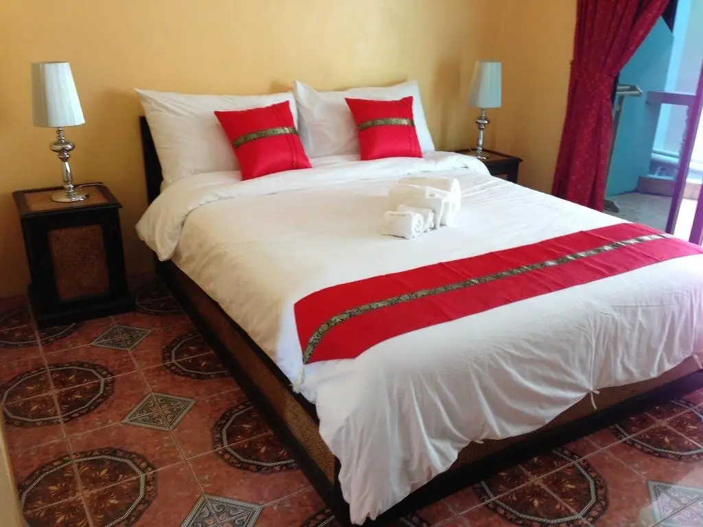 Кату: Basilico Hotel & Restaurant