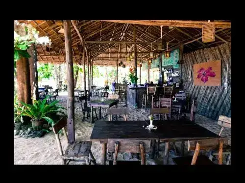 Ко-Ко-Као: Hapla Beach Cottage