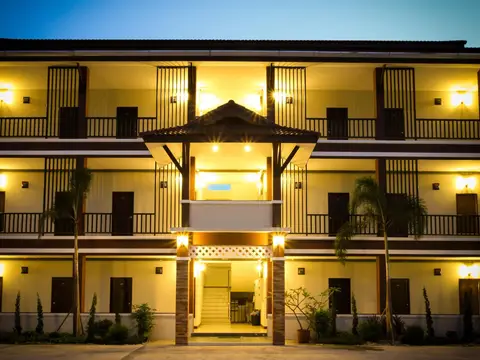 Mana Hotel — фото 1