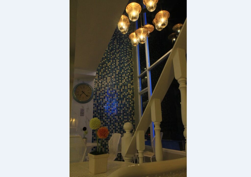 carousel image 3