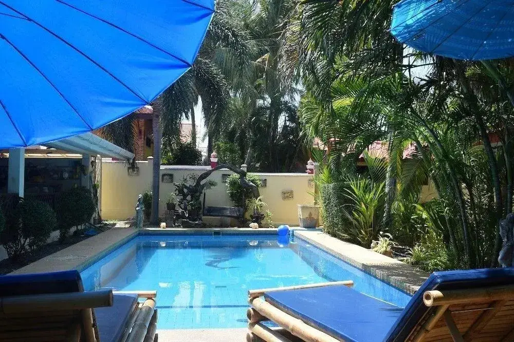 Муанг: Sanuk bungalows