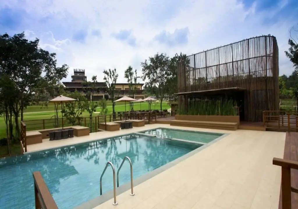 Сикхио: Mountain Creek Golf Resort & Residences