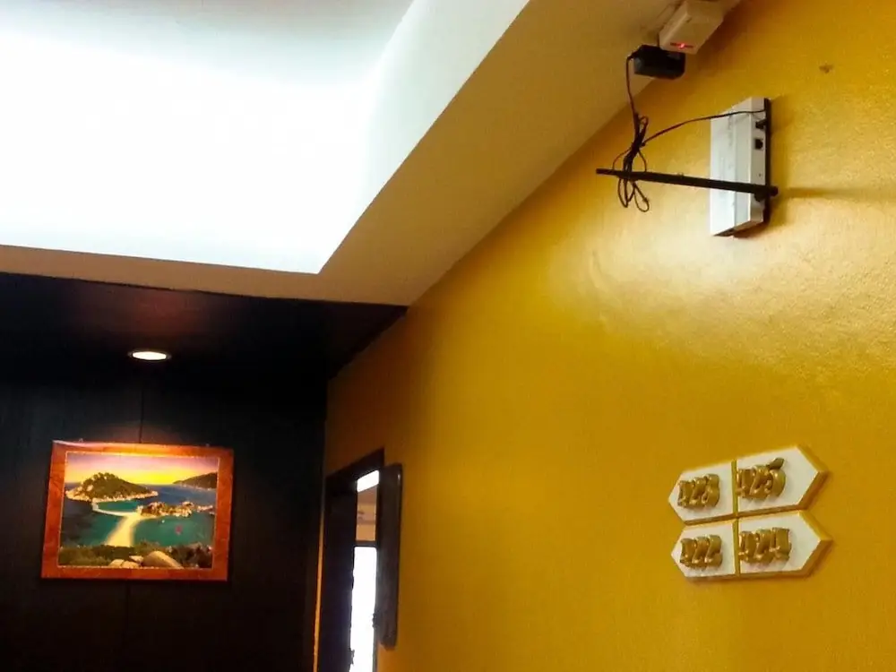 Кату: Starbeach Guest House