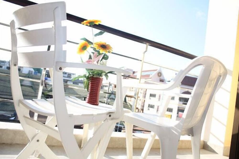 Кату: Starbeach Guest House